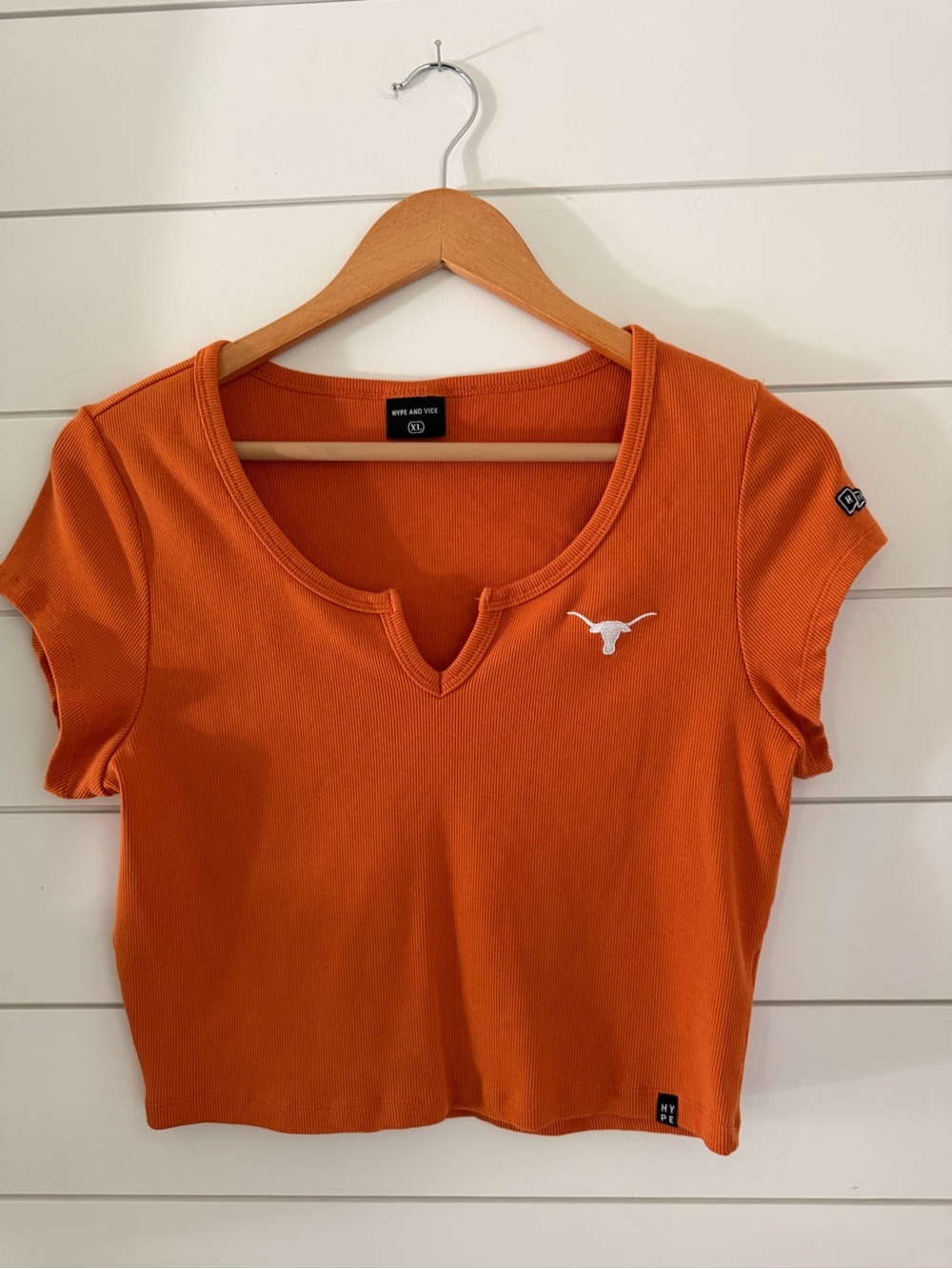 Hype and Vice Texas Longhorns Tee Womens XL Orange Ribbed Notch V-Neck